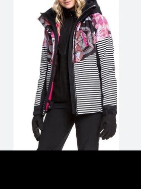 NWT- Roxy Snowboarding Jacket
With Dry Flight Technology S